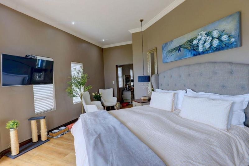 5 Bedroom Property for Sale in Pinnacle Point Golf Estate Western Cape